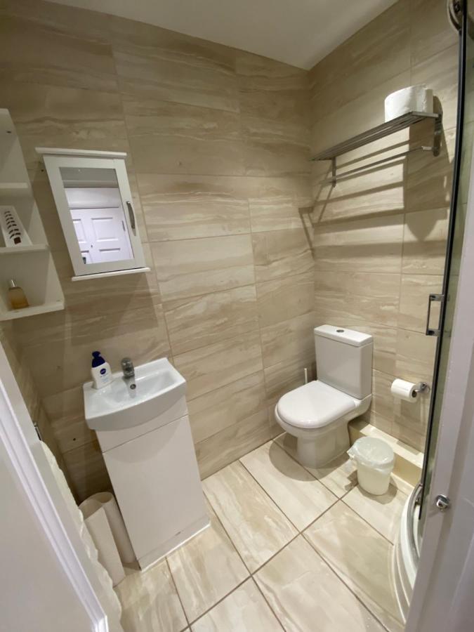 Appartamento Stunning 2 Bed Flat In Ladbroke Grove Londra Esterno foto